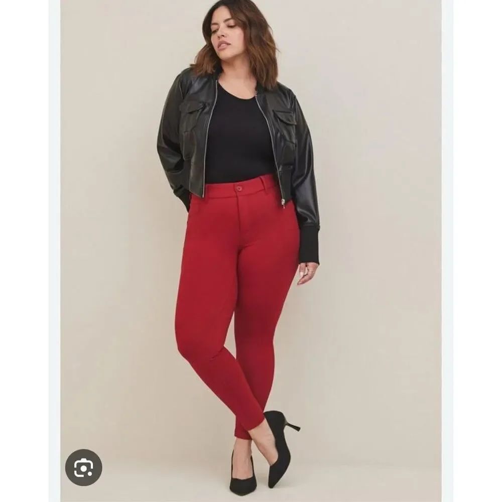 Torrid red stretchy normcore size 18 plus size jeggings